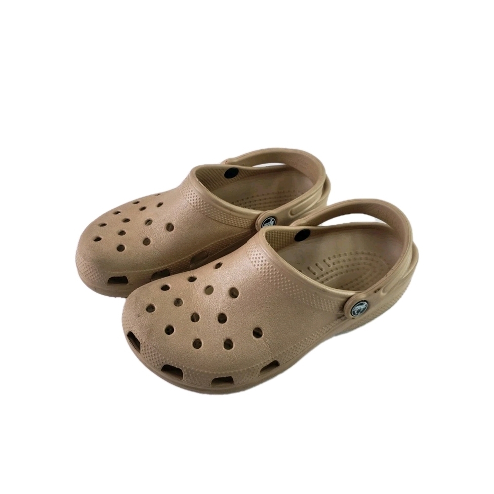 CROCS Classic Clog in Tan